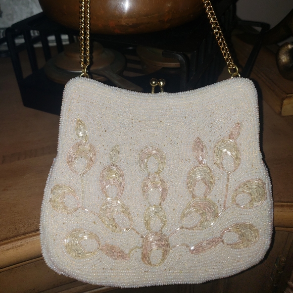 White Beaded Handbag Opalescent Glass Seed Beads Made in Korea - Picture 2 of 4